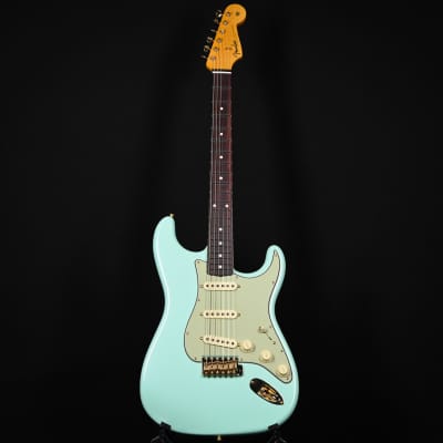 FENDER_9232000466_R118996_60_T