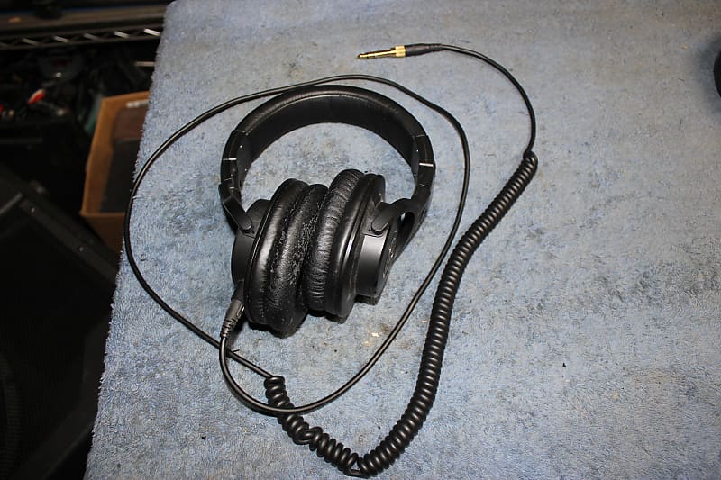 Audio-Technica M40x/Headphones  			