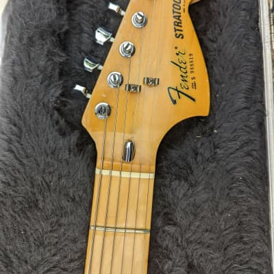 Fender Stratocaster with Maple Fretboard 1981 Black image 4