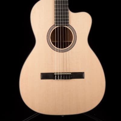 Martin 000C12-16E Nylon Natural Classical Guitar With Case image 2