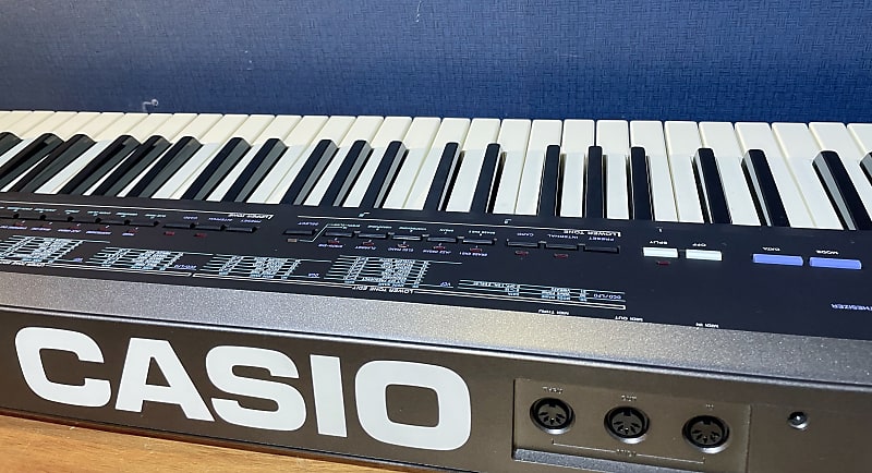 [Excellent] Casio HZ-600 SD 61-Key Synthesizer - Black VERY RARE