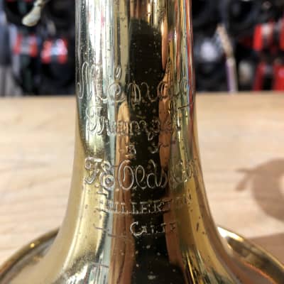 1958 F.E. Olds & Son Mendez Gold Lacquered Professional Bb Trumpet with Mouthpiece and Case image 11