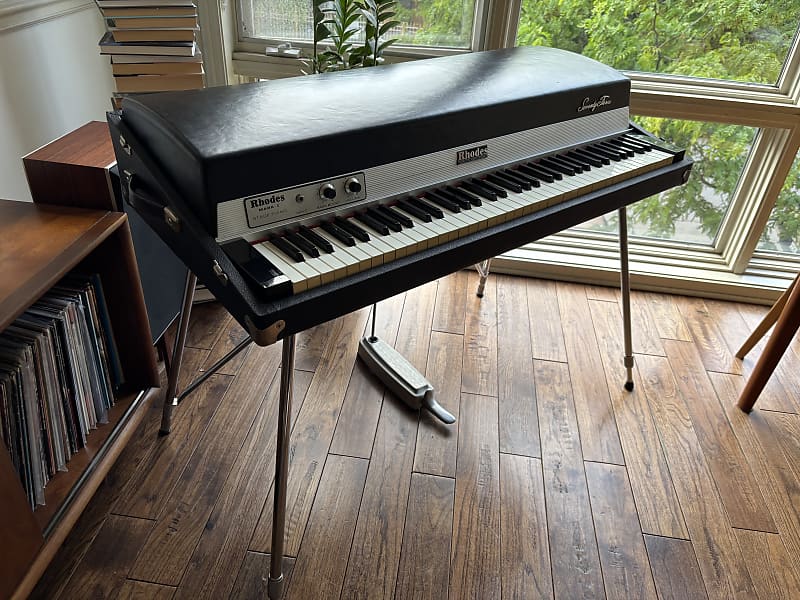 Vintage 1974 Fender Rhodes Mark I Stage 73-Key Electric
