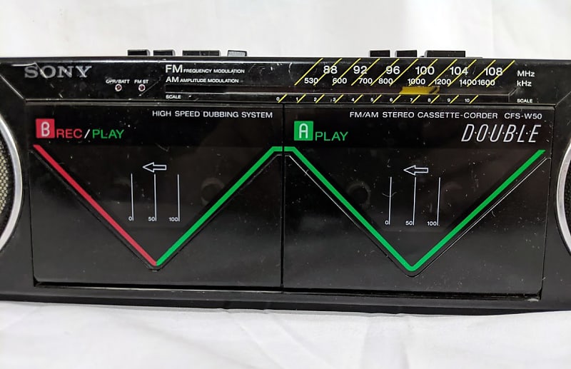 Vintage 90's Sony CFS-W50 FM/AM Stereo Dual Cassette Boombox