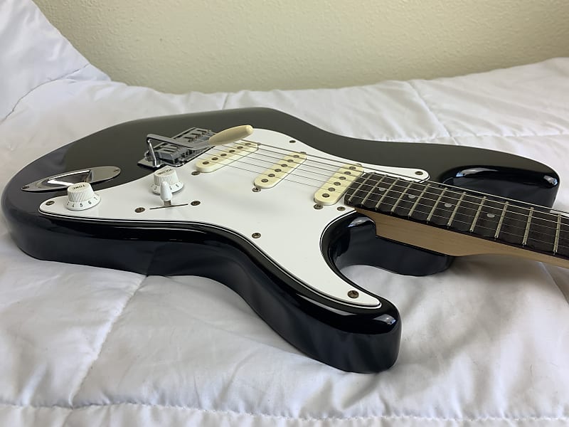 Fender Japan Stratocaster Short Scale STS-55R Fujigen