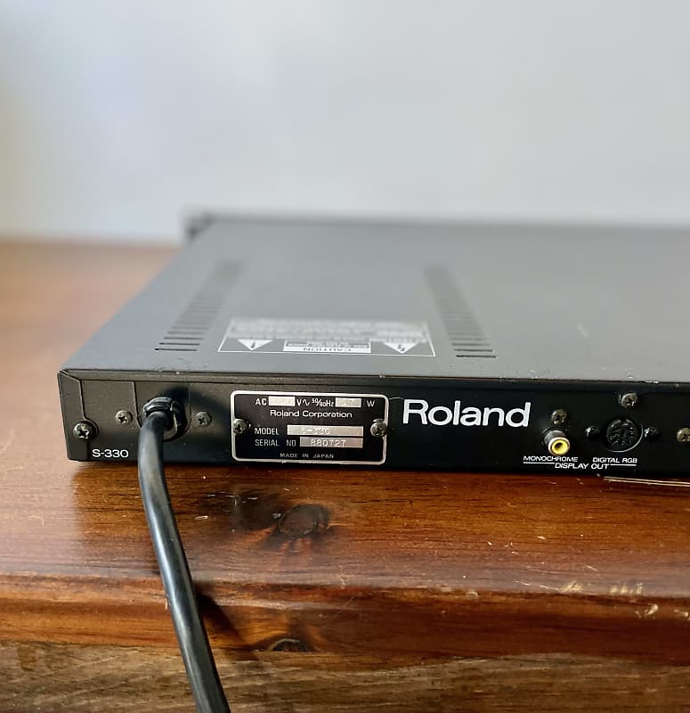 ☆Roland S-330 DIGITAL SAMPLER☆OK!!☆MADE in JAPAN☆