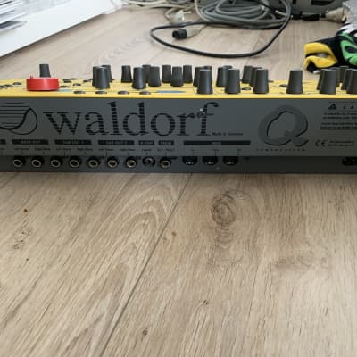 Waldorf Q rack image 2