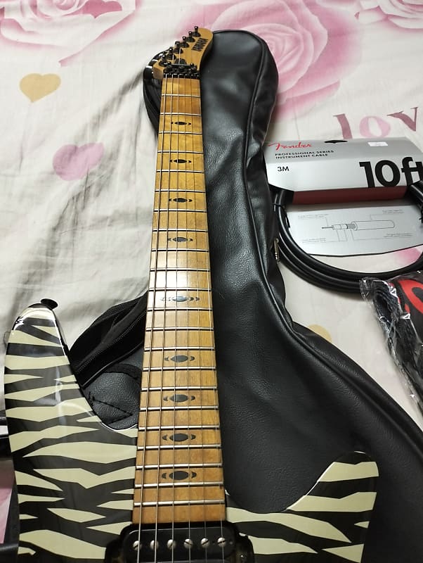 Limited 1990's). YAMAHA Japan Tak Matsumoto ( Bz)Signature