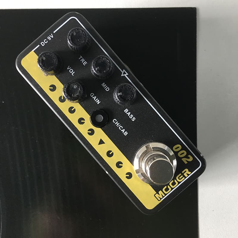 MOOER Micro Preamp 002 - UK Gold 900 with 4pcs 2inch New Pedal Cables image 1