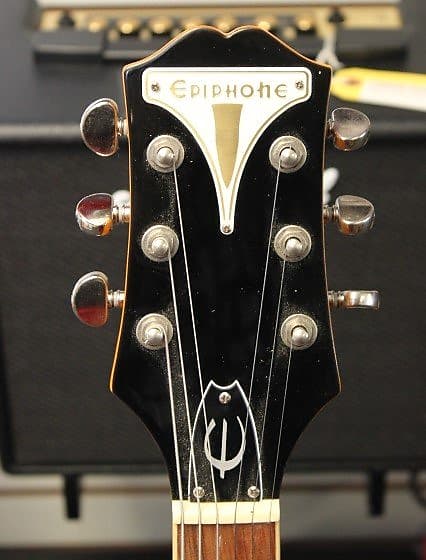 Epiphone Wildkat Semi-Hollowbody 6str Guitar w/Bigsby