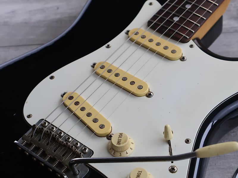 1988 Fender Japan ST-40 Stratocaster Standard (Black) | Reverb