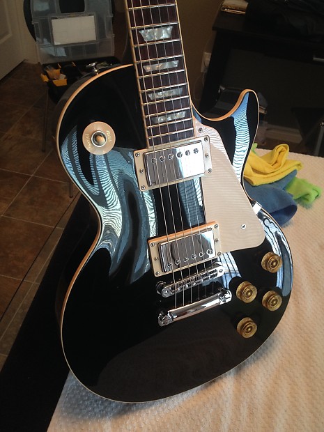 Gibson Les Paul Standard 2000 Ebony Black
