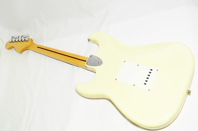 1984-1987 Fender Japan ST-72 STRATOCASTER CST-50 Electric