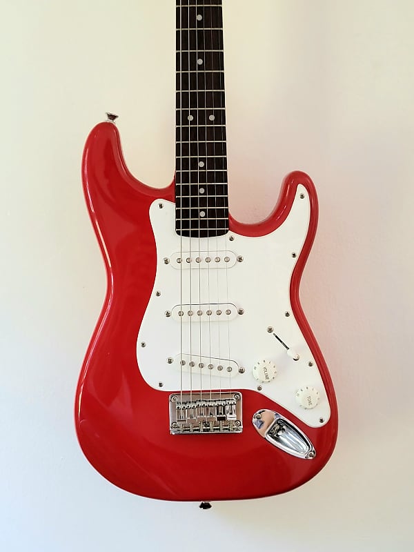 Squier Stratocaster Mini  Red image 1