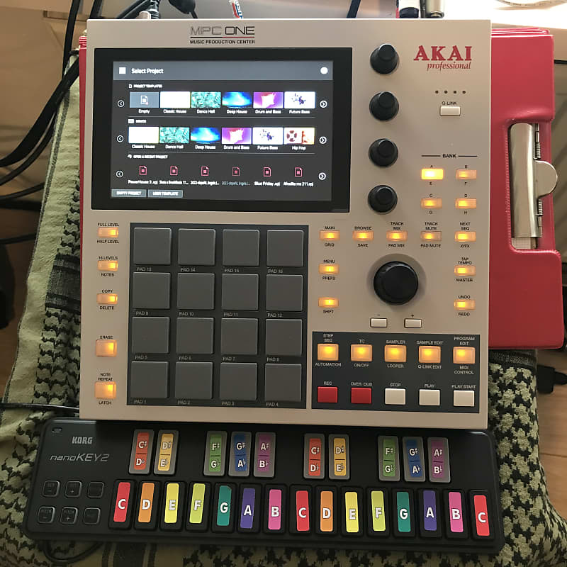 Akai MPC One Standalone MIDI Sequencer Retro Edition | Reverb