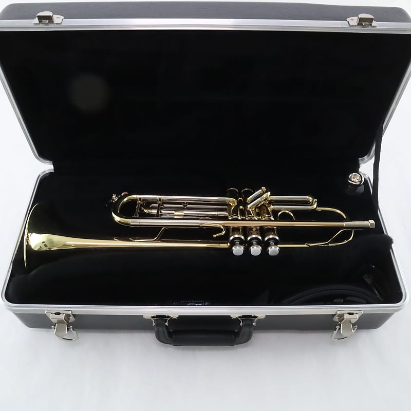 Bach Model BTR301 Student Bb Trumpet SN T19916 SUPERB Reverb