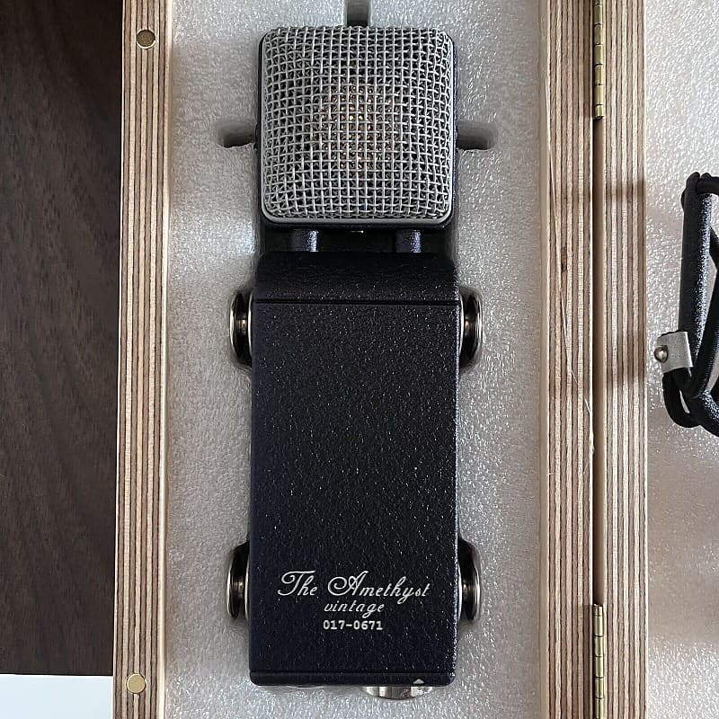 Violet Design - Amethyst Vintage Microphone - 2017 - with shock mount