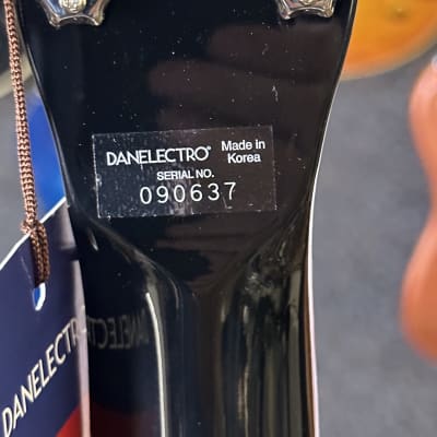 Danelectro Baritone Left Handed 3+3 Pehead Super Limited 2023  - Black image 8