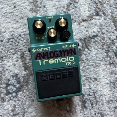 Boss TR-2 Tremolo w/ XTS Mod | Reverb