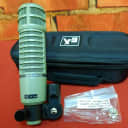 EV Electro Voice RE20 Dynamic Microphone Large Diaphragm Mic -Mint-in-Box!! -w/ fast & free shipping