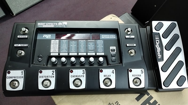 DigiTech RP500 Multi-Effect Switching System