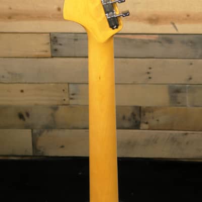 Fender  American Vintage II 1966 Jazzmaster Electric Guitar 3-Color Sunburst w/ Case image 7