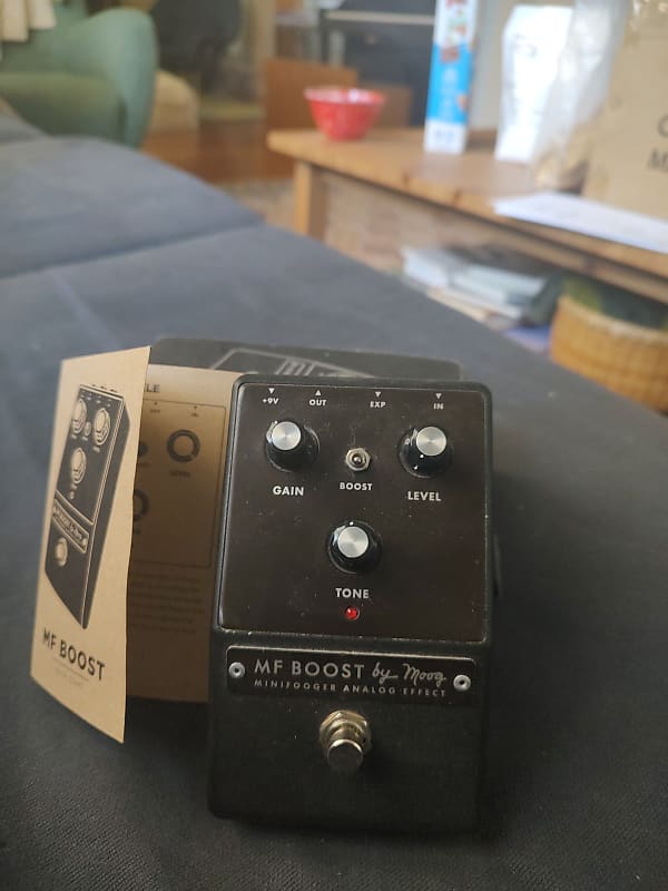 Moog Minifooger MF Boost with Box and Manual