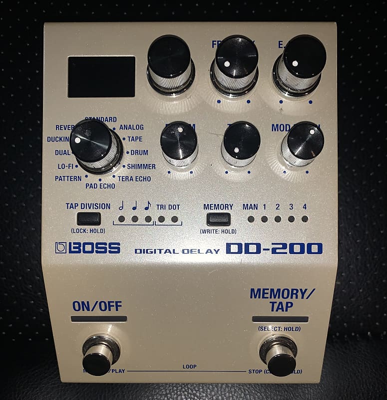 Boss DD200 Digital Delay guitar effects pedal Reverb