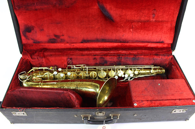 The Martin Magna Tenor Saxophone GREAT PLAYER WOW