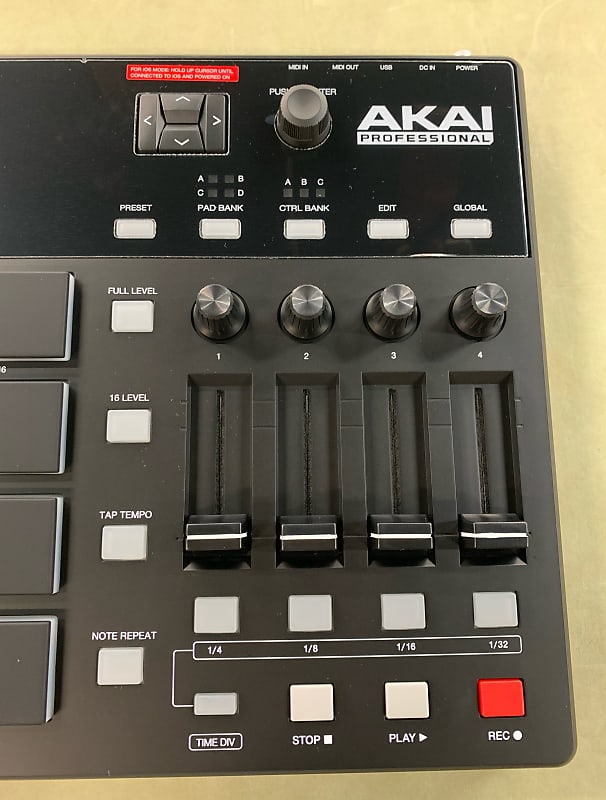 Akai MPD226 16-Pad MIDI Controller