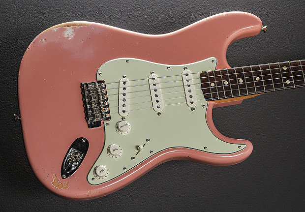 Fender 60 Relic Strat 2010 Tahitian Coral Pink