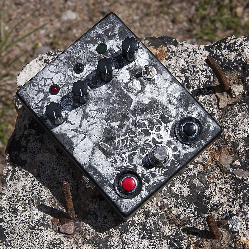 SUBSPACE TRANSMISSION lofi looper fuzz/distortion (noise Reverb