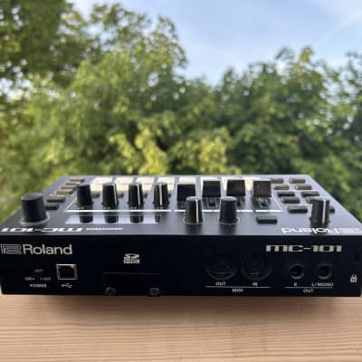 Roland MC-101 Groovebox 2019 - Present - Black image 3