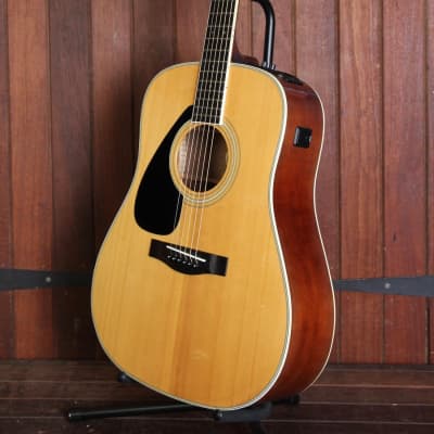 Yamaha DW-4SLE Acoustic-Electric Guitar Left Handed Pre Yamaha DW-4SLE Acoustic-Electric Guitar Left Handed Pre