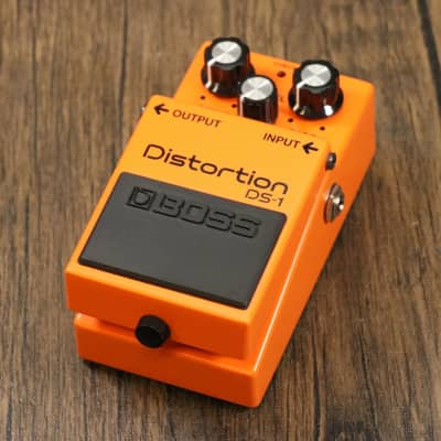 BOSS DS-1 Distortion Distortion Boss Effects Pedal [SN A8L1331] (04/09) for sale