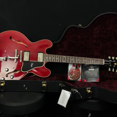 Gibson Custom  Shop Jerry Kennedy 1961 ES-335 "Pretty Woman" with case image 9