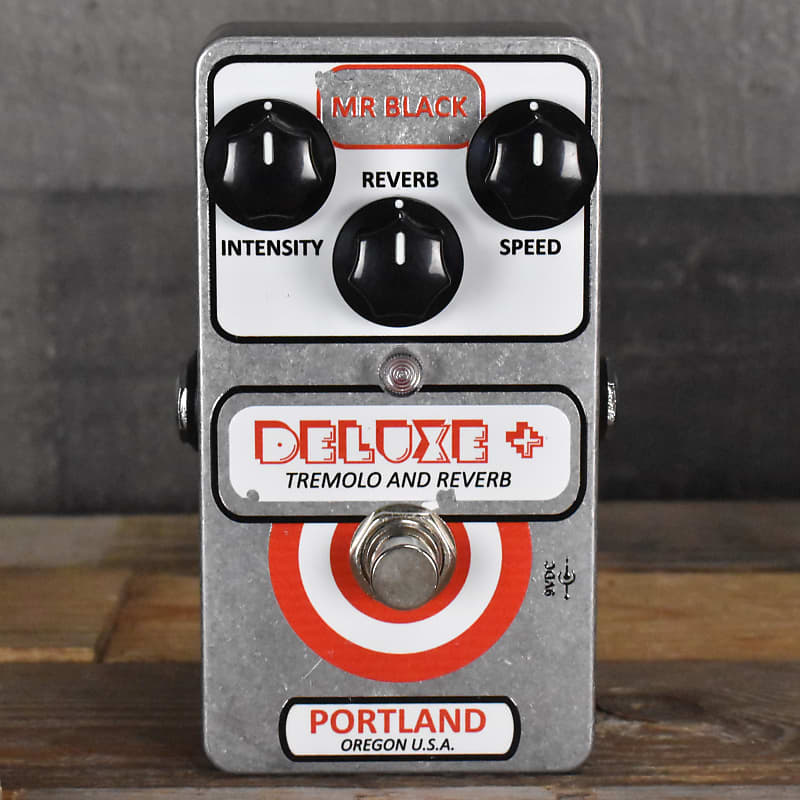 PreOwned Mr Black DeluxePlus Plus Special Edition with Reverb