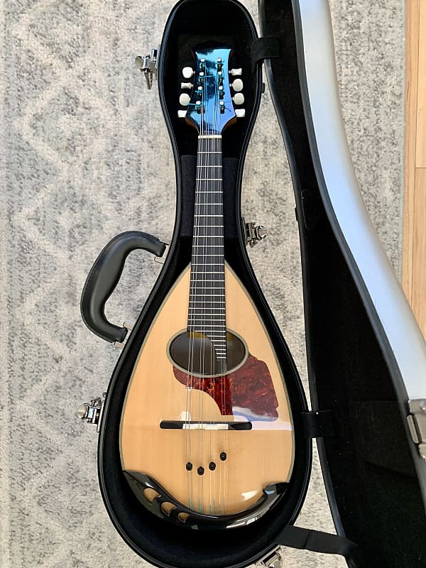 Eastman MDB102 Bowlback Mandolin Reverb