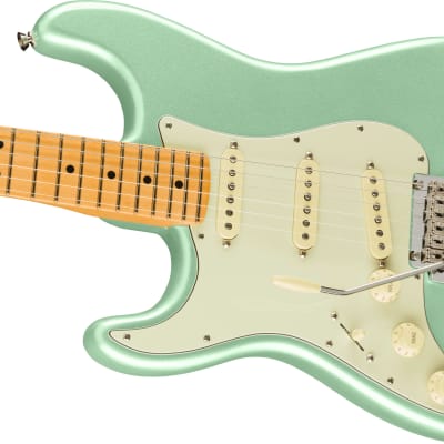 FENDER - American Professional II Stratocaster Left-Hand  Maple Fingerboard  Mystic Surf Green - 0113932718 image 4