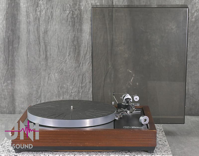 LINN SONDEK LP12 Transcription Turntable in very Good condition.