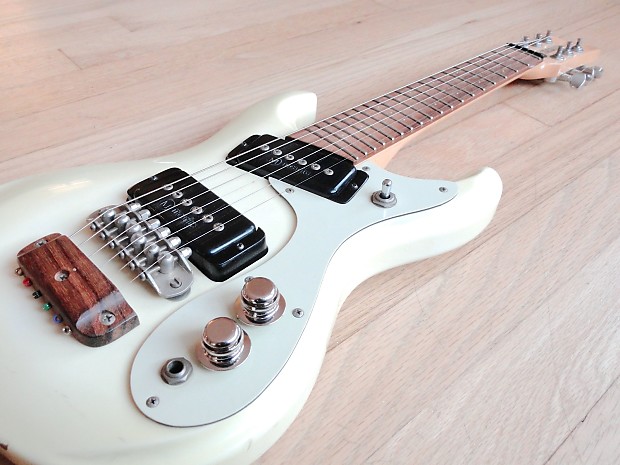 Mosrite mini guitar top