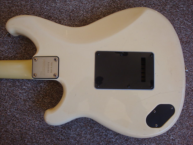 Ibanez Roadstar II RS528 1985 White Fujigen Japan Rare model Ibanez Roadstar II RS528 1985 White Fujigen Japan Rare model