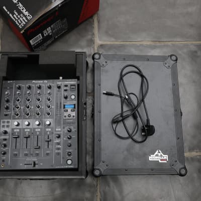 Pioneer DJM-750MK2 4-Channel Professional DJ Mixer with Gorilla Flight Case (Stealth Edition Black) image 4