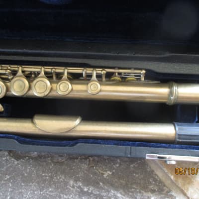 Silver Gold color Flute with case image 3