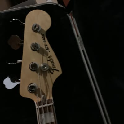 Fender Jazz bass guitar 2017 - Sunburst image 3