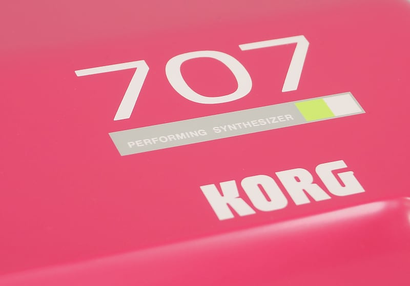連休特価KORG 707 シンセサイザー ピンク　ジャンク KORG-707 ピンクシンセサイザー 61鍵 中古アウトレット 価格