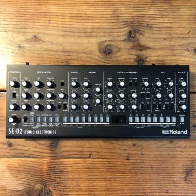 Roland Boutique SE-02 Analog Synthesizer - Decksaver Kit | Reverb