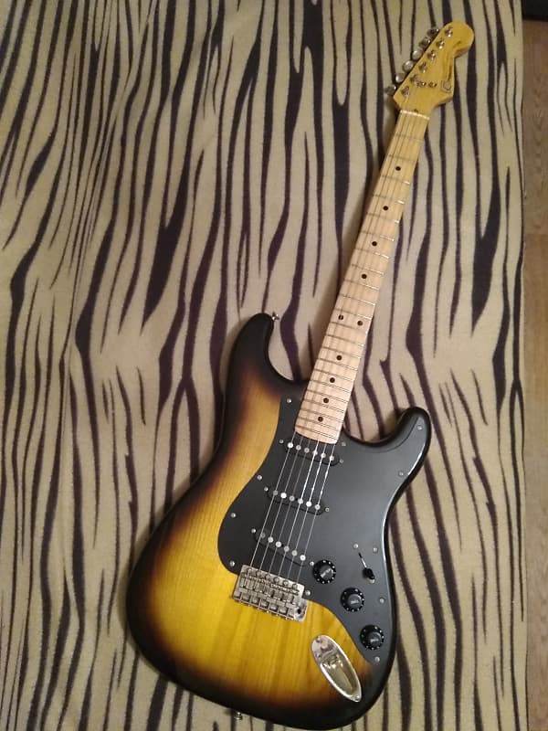 Fernandes FST-65T 石ロゴ ストラトキャスター 日本製 Fernandes FST-65T 石ロゴ ストラトキャスター 日本製 - メルカリ