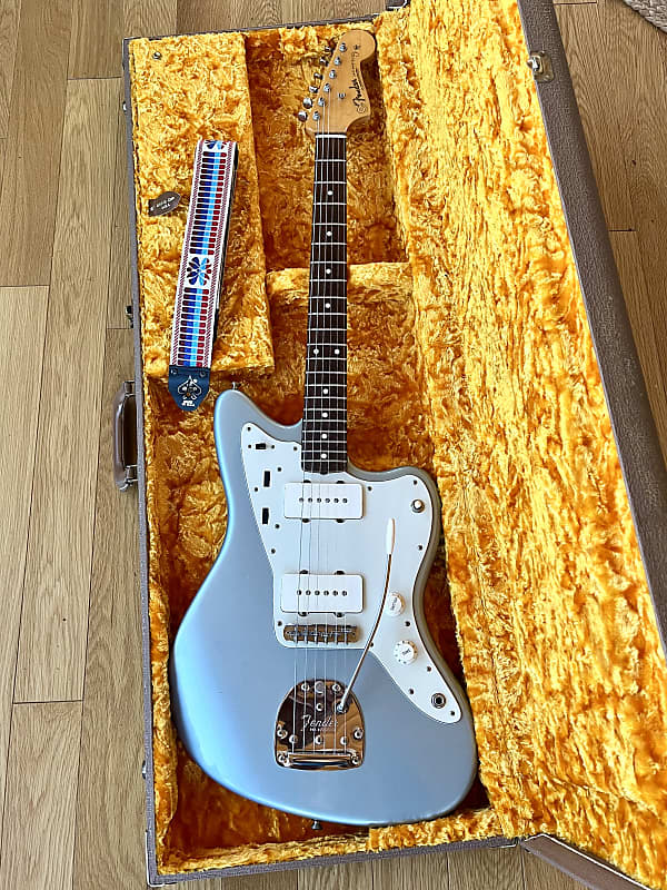青すぎる空様専用】Fender 62 JazzMaster - メルカリ