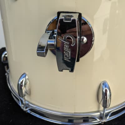 Classic 1970s Stop Sign Badge Gretsch 12 x 15" White Wrap Tom - Looks Excellent - Sounds Great! image 3